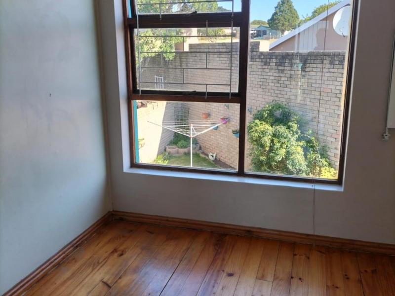 3 Bedroom Property for Sale in Heiderand Western Cape